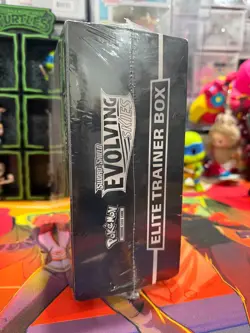 Pokemon Sword & Shield Evolving Skies Elite Trainer Box Sealed & Free Shipping - Image 3