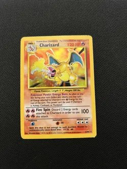 Charizard Pokemon Card 4/102 Holo Rare Base Set 1999 - Image 1