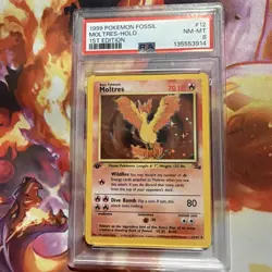 1999 POKEMON FOSSIL 1ST ED #12 MOLTRES-HOLO PSA 8 - Image 1