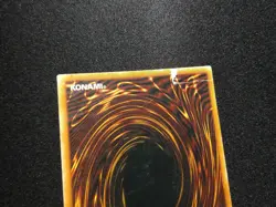 Yugioh Dark Magician SYE-001 Unlimited Super Rare HP/Damaged - Image 3