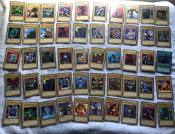 Yu-Gi-Oh! 1996 Vintage Card Lot Over 400 Cards - Image 4