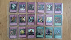 Yu-Gi-Oh Binder Lot 276+ Cards w/ Binder LOB MRD MRL PSV Bulk Collection - Image 3