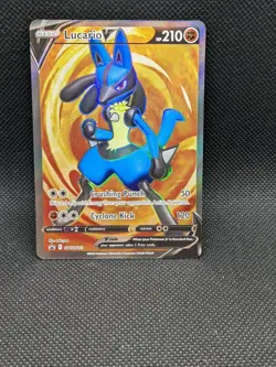 LUCARIO V SWSH213 Full Art Promo VSTAR Collection Pokemon Card Near Mint - Image 1