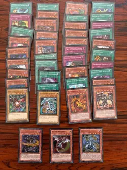 Yu-Gi-Oh Deck with Sleeves and Box YUGIOH 1st edition - Image 1