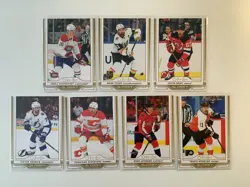 2025-26 Upper Deck Series 1 - OPC Glossy Gold 7 cards lot Slafkovsky Leonard + - Image 1