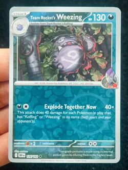 Team Rocket's Weezing 126/182 Reverse holo - LP-NM - Pokemon TCG Card - Image 1