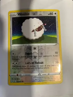 Wooloo - 221/264 Fusion Strike Pokemon Reverse Holo Foil Rare - Image 1
