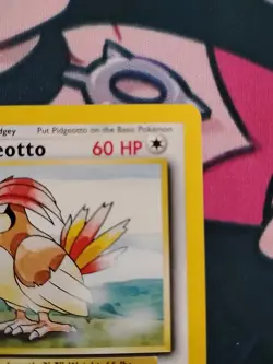 Pidgeotto 22/102 Unlimited Rare Card 1999 Base Set NM/M Condition Never Played - Image 3