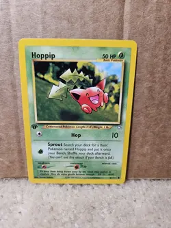 Pokemon Hoppip 1st Edition Common Neo Discovery Wizards 61/111 2000 Basic Card - Image 1