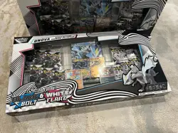 Pokemon TCG COSTCO EXCLUSIVE Unova Heavy Hitters Premium Collection NEW SEALED - Image 2