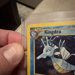 Pokemon Kingdra 8/111 Neo Genesis-Unlimited Edition Holo Swirl 💫 - Image 4