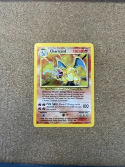 Pokemon TCG Charizard Base Set 4/102 Holo Rare - Image 1
