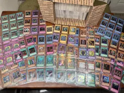 Yu-Gi-Oh! Vintage Lot - 1,700+ Cards - 161 Holos - Image 1
