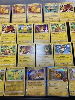 (30) Pikachu CARDS LOT VTG HOLO Raichu Stamped Red Cheeks Go - Image 3