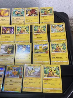 (30) Pikachu CARDS LOT VTG HOLO Raichu Stamped Red Cheeks Go - Image 4