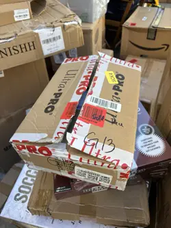 ULTRA PRO Deck Box Vivid Alcove EDGE (Landscape Style) - Yellow Leatherette NIB - Image 5