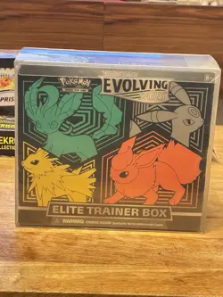 Pokemon Sword & Shield Evolving Skies Elite Trainer Box ETB Sealed *Multi-Tears* - Image 1