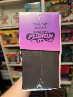 Pokemon TCG Sword & Shield Fusion Strike Elite Trainer Box ETB Sealed - Image 3