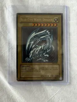 BLUE-EYES WHITE DRAGON - SDK-001 / Kaiba 1996 (MP) / Yu-Gi-Oh TCG - Image 1