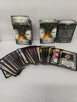 The X Files Collectible Card Game 60 Card Starter Deck 3 Packs - Image 3