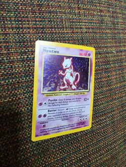 Pokemon TCG Mewtwo Base Set 10/102 Holo Unlimited Holo Rare - Image 3