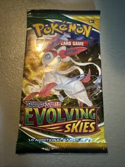 Nintendo Pokemon TCG Sword & Shield Evolving Skies Booster Pack 820650808777 - Image 1