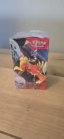 Pokemon TCG Destined Rivals Half Booster Box 18 Packs Factory New & Sealed - Image 2