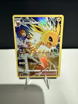Pokemon TCG Jolteon Sword & Shield Mfg: Brilliant Stars Tg04/Tg30 Holo Secret - Image 1