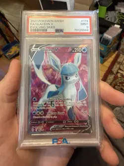 2021 POKEMON SWORD & SHIELD EVOLVING SKIES #174 FULL ART/GLACEON V PSA 9 - Image 1