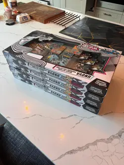 Black Bolt & White Flare Unova Heavy Hitters Premium Collection X2 Sealed 🚚🚚 - Image 1