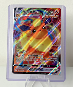 NM Flareon Vmax 018/203 Evolving Skies Ultra Rare Pokemon Card - Image 1