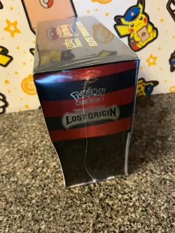 Pokemon TCG: Sword & Shield Lost Origin Elite Trainer Box - Sealed some damage 820650850714 - Image 4
