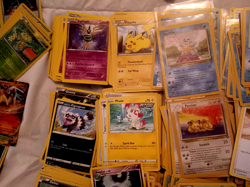 Over 2,500 Pokemon Cards Some 1999 Game Freaks includes over 230 Holo/Rev. Holo - Image 5