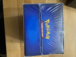 Pokemon Go Dragonite VSTAR Box Set Sealed, Premier Deck Holder Collection - Image 2