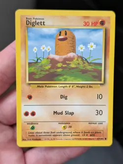 Base Set Diglett 47/102 - Sideways Fighting Symbol Error Misprint - LP-NM - Image 1