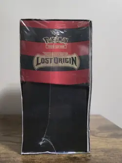 Pokemon TCG: Lost Origin Elite Trainer Box - SWSH11: Lost Origin (SWSH11) 820650850714 - Image 4