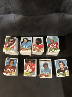 1975 Topps Football Vintage Lot of 850 Cards - Decent Shape Lanier Barney Little - Image 1