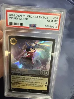 2024 DISNEY LORCANA EN D23 MICKEY MOUSE PLAYFUL SORCERER #07/D23 PSA 10 - Image 4