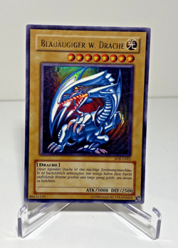 Yugioh / Blue Eyes White Dragon / SDK-G001 / Ultra Rare - Image 1