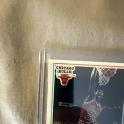 Fleer 1990-91 Michael Jordan #26 Chicago Bulls NBA Basketball Card - Image 3