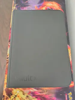 Vault x Exo-Tec 9-Pocket Zip Binder Black Green Zip, Holds 360 Cards - Image 1