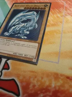 Blue-Eyes White Dragon OP28-EN001 OTS Tournament Pack 28 Unlimited - Image 2