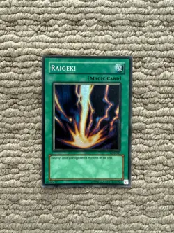 YUGIOH Raigeki LOB-053 Super Rare Unlimited Edition NM - Image 1