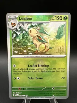 Leafeon (Master Ball Pattern) 005/131 Sv: Prismatic Evolutions Holo Pokemon - Image 1