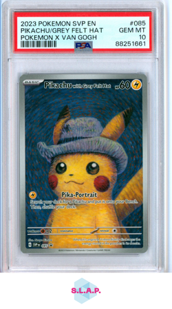 PIKACHU WITH GREY FELT HAT POKEMON 85 2023 SVP NON HOLO ENGLISCH PSA 10 - Image 1