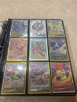 Pokemon binder 4 pages 36 cards - Image 5