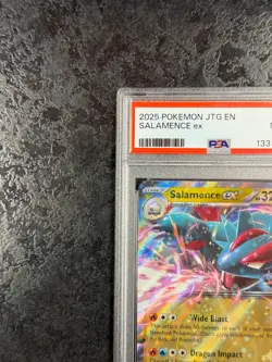 2025 POKEMON JOURNEY TOGETHER EN SALAMENCE ex #114 NM-MT PSA 8 - Image 3