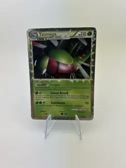 The Pokemon Company Yanmega Prime Ultra Rare Triumphant Holo 110 HP 98/102 - Image 1