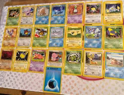Pokemon TCG 22 Card Bundle Neo Genesis Vintage Job Lot - Image 1