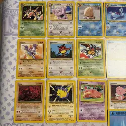 Pokemon TCG 22 Card Bundle Neo Genesis Vintage Job Lot - Image 2